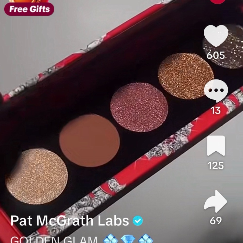 Pat McGrath Luminous Legends Luxurious Eyeshadow Palette - Dawn Divinity - Picture 4 of 9